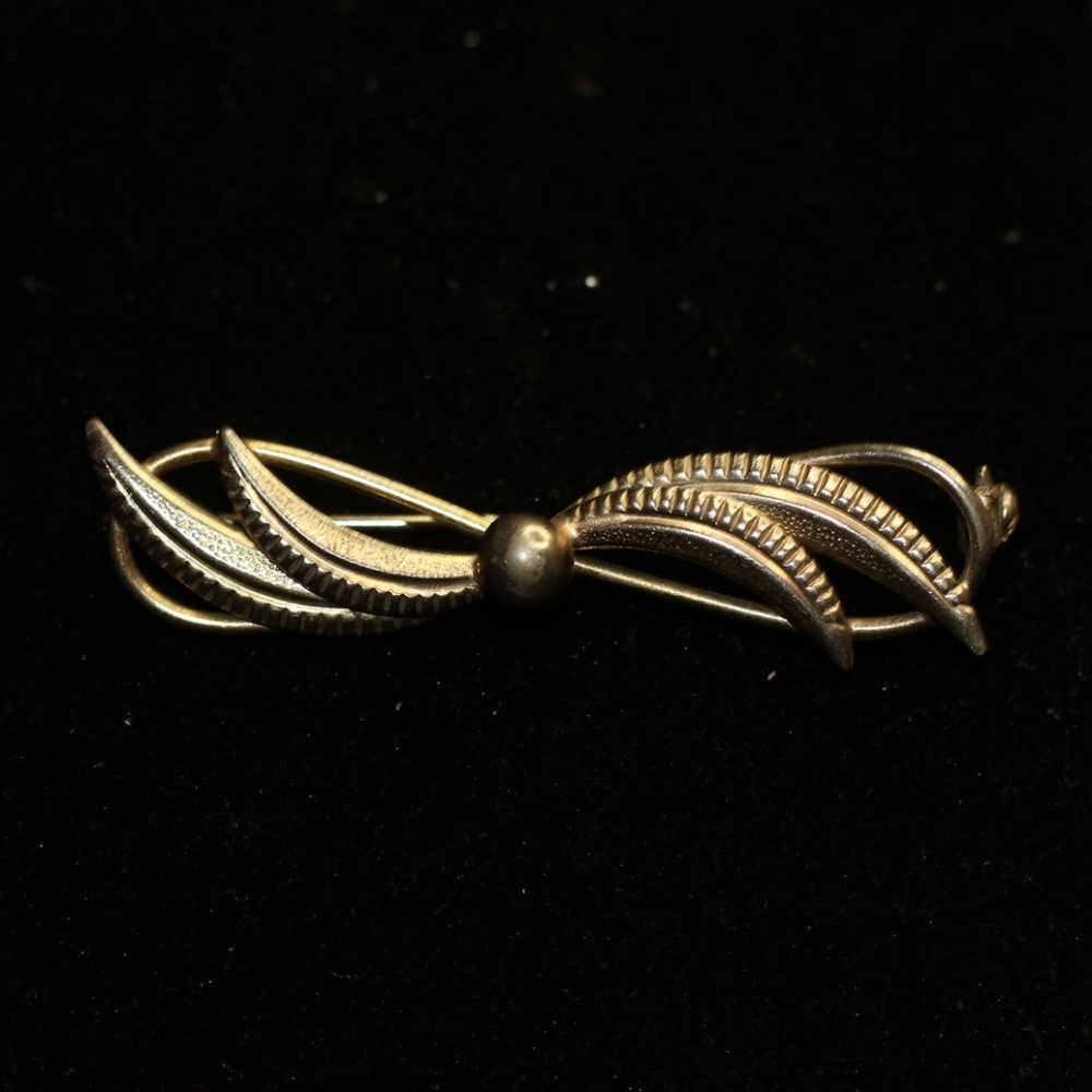 Gold Ribbon Brooch